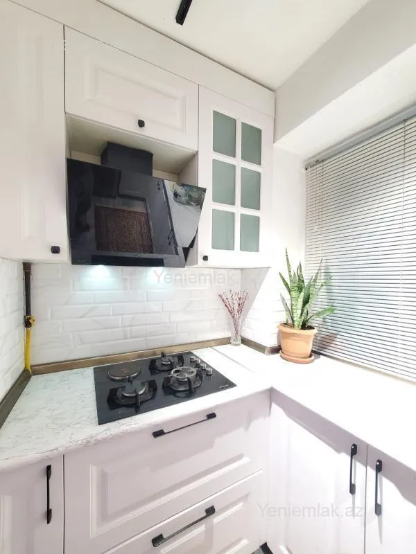 Satılır 3 otaqlı köhnə tikili 70 m²