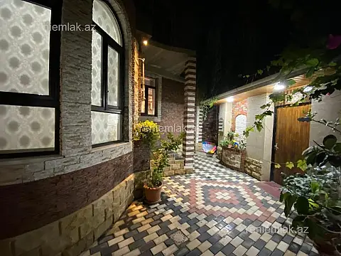 Satılır 5 otaqlı həyət evi 220 m²
