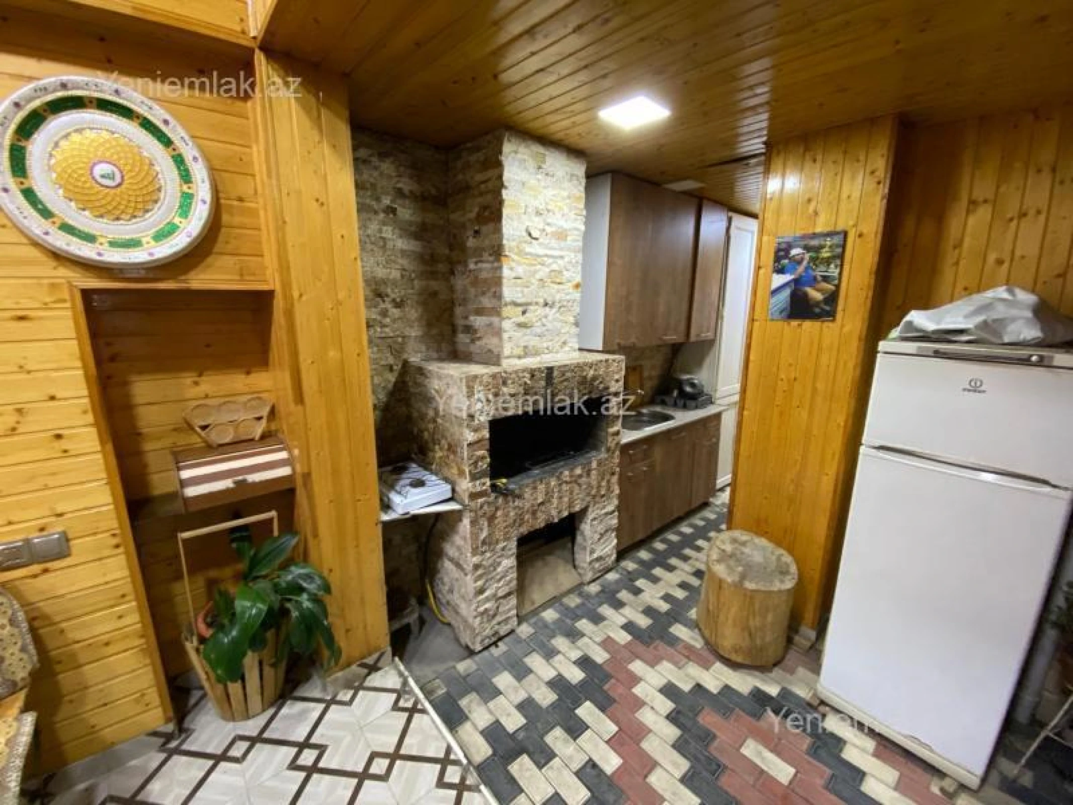 Satılır 5 otaqlı həyət evi 220 m²