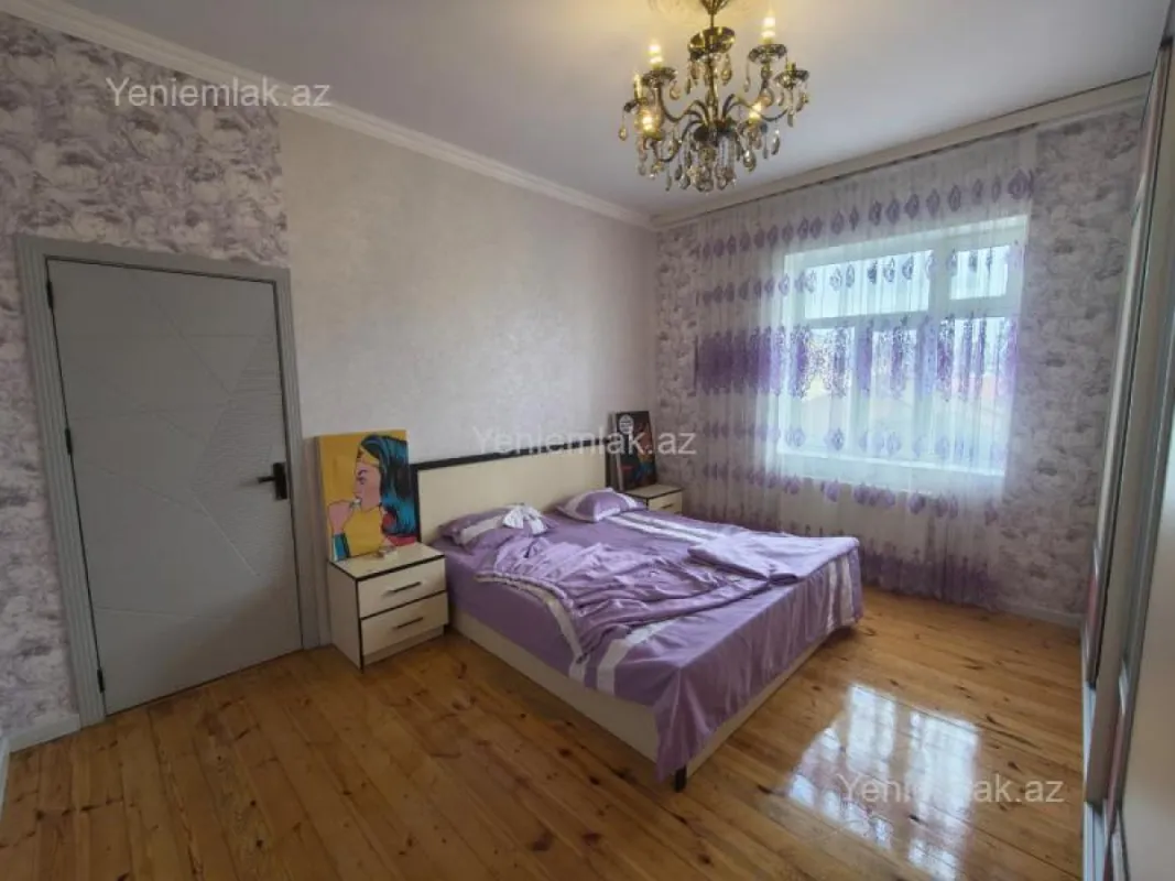 Satılır 5 otaqlı həyət evi 220 m²