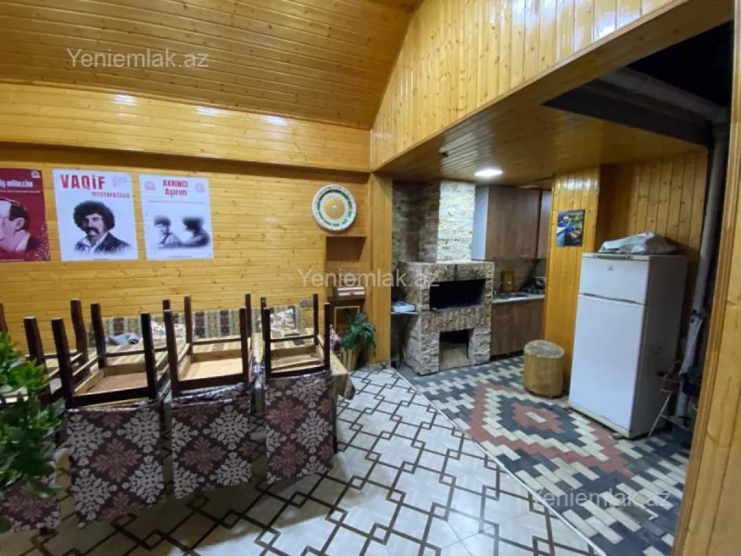 Satılır 5 otaqlı həyət evi 220 m²