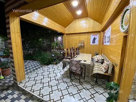 Satılır 5 otaqlı həyət evi 220 m²