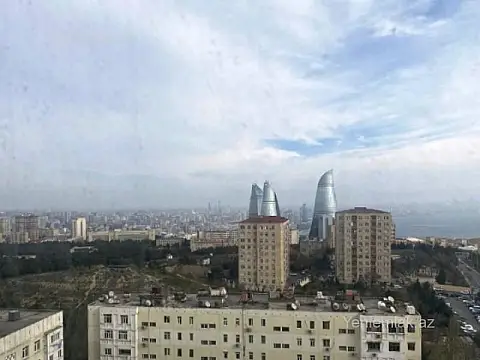 Satılır 2 otaqlı yeni tikili 60 m²