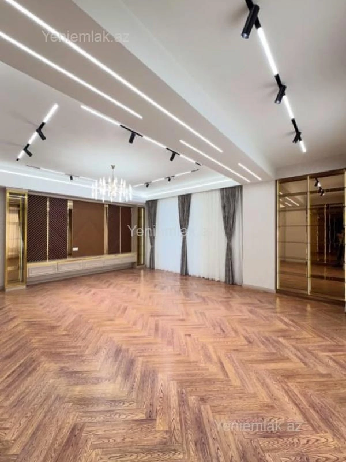 Satılır 4 otaqlı yeni tikili 195 m²