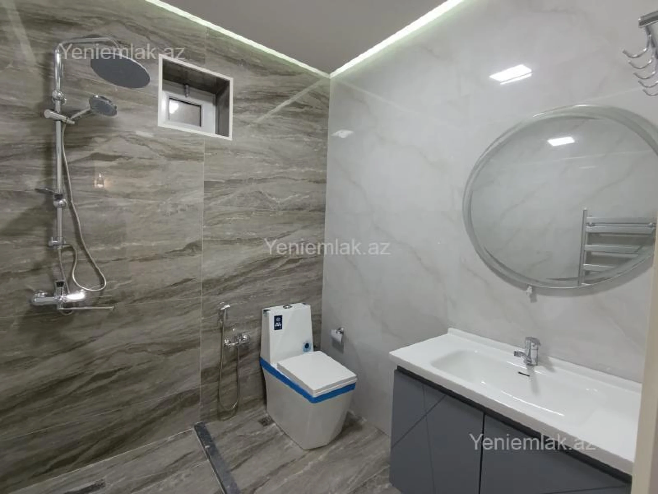 Satılır 7 otaqlı həyət evi 208 m²