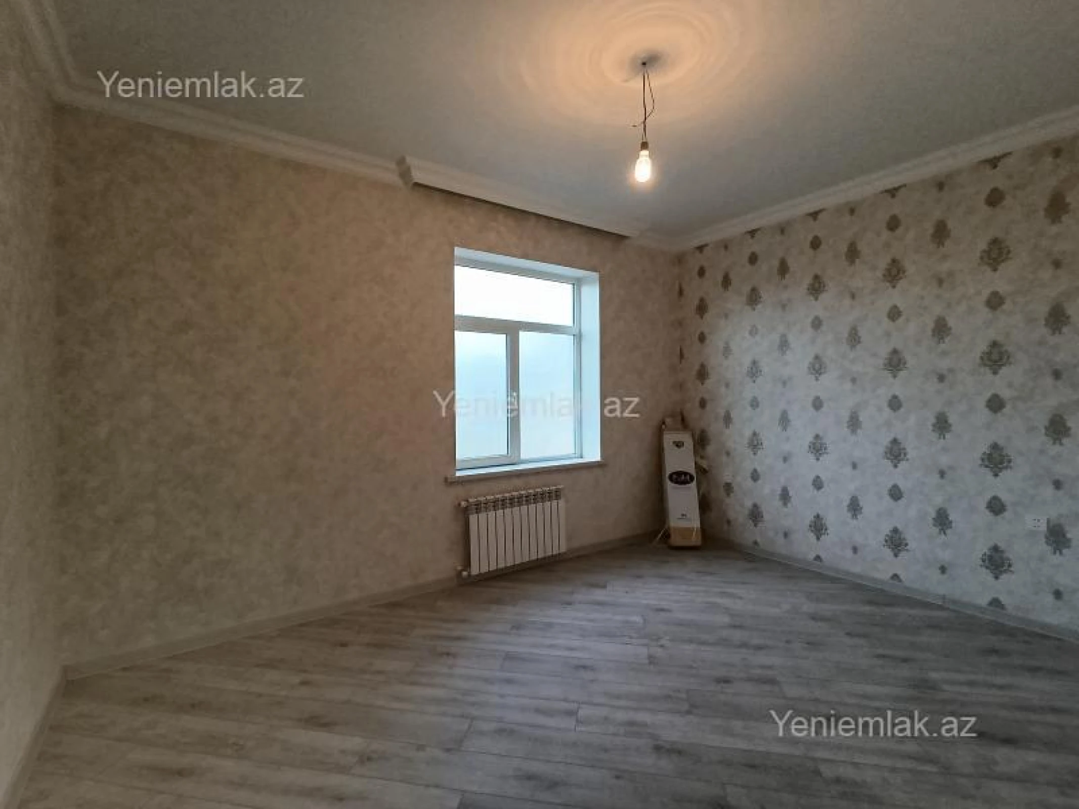 Satılır 7 otaqlı həyət evi 208 m²