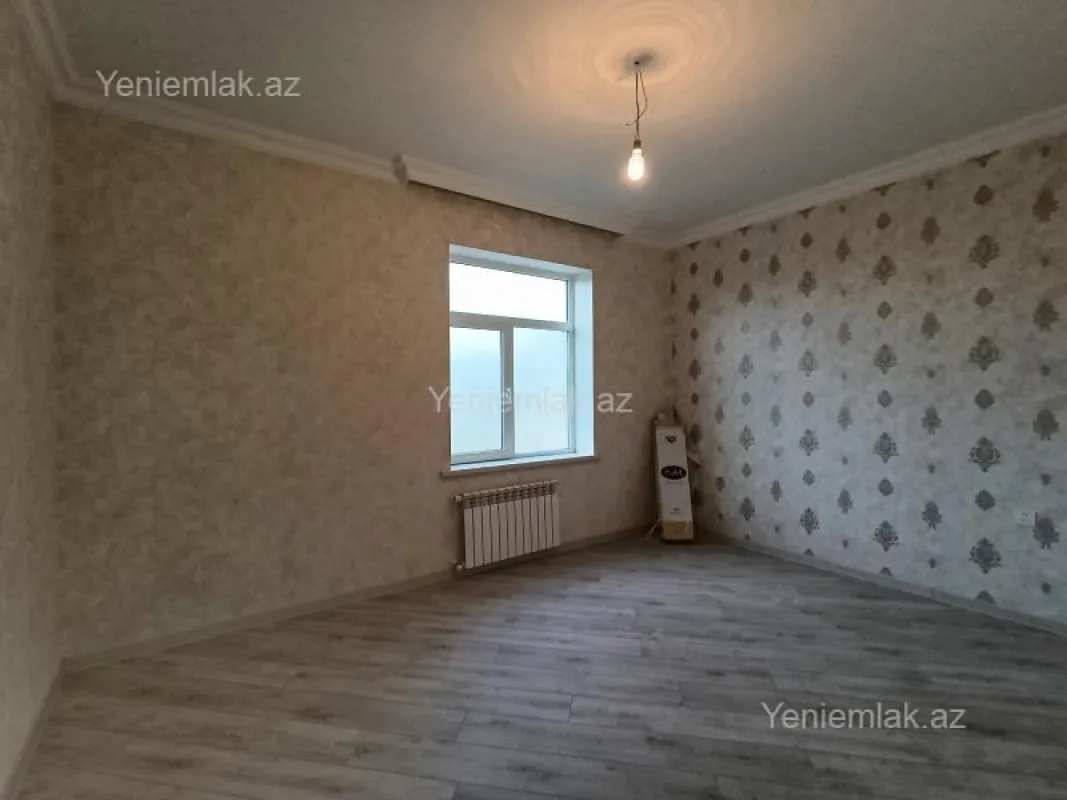 Satılır 7 otaqlı həyət evi 208 m²