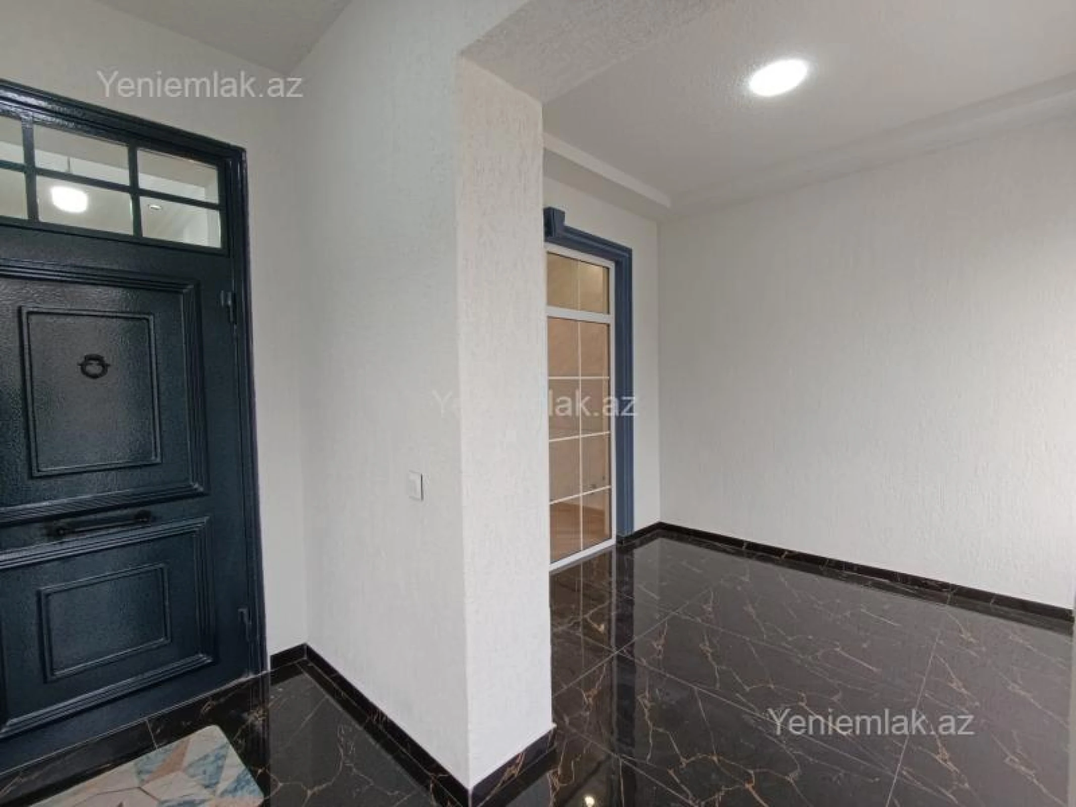 Satılır 7 otaqlı həyət evi 208 m²