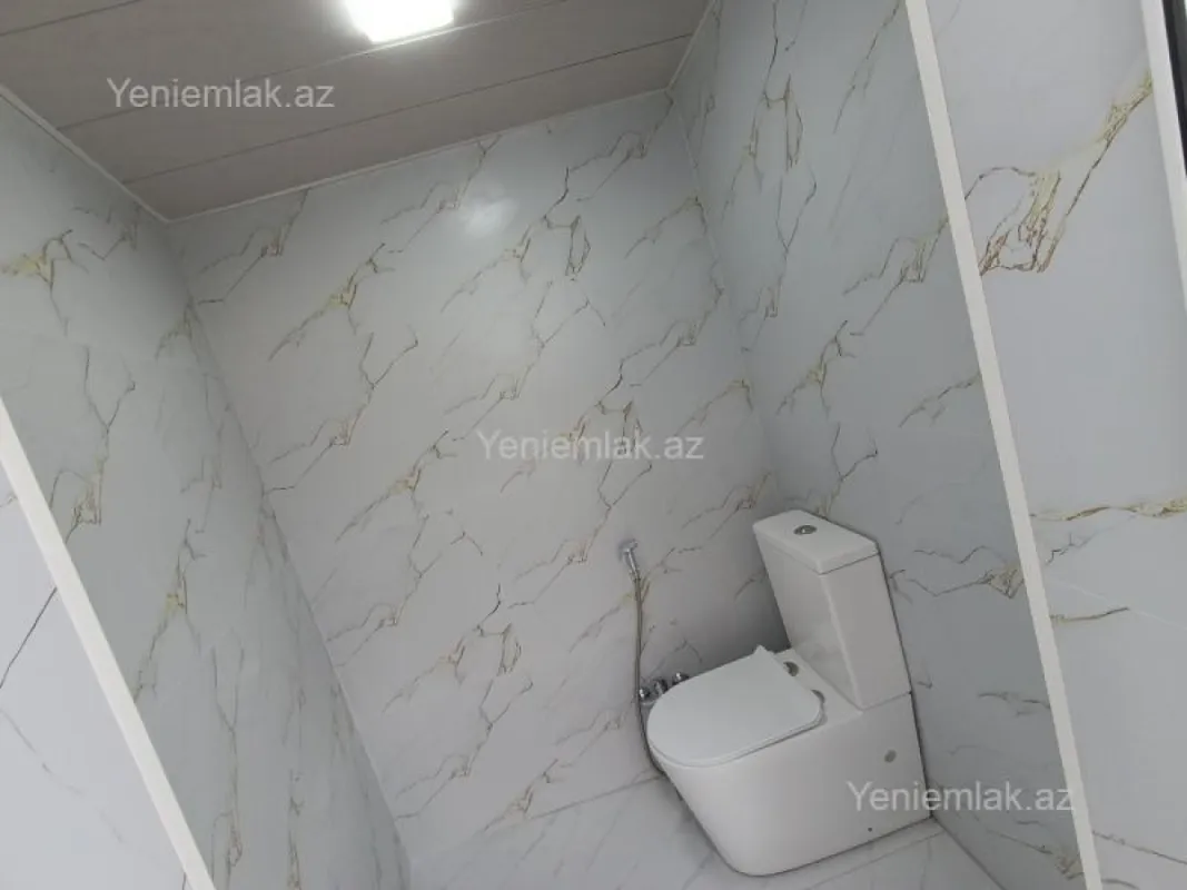 Satılır 7 otaqlı həyət evi 208 m²