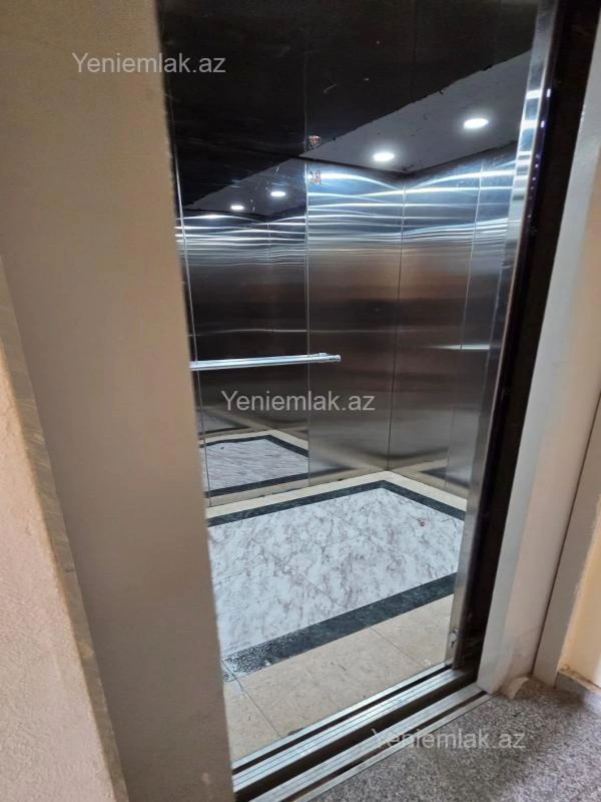 Satılır 3 otaqlı yeni tikili 90 m²