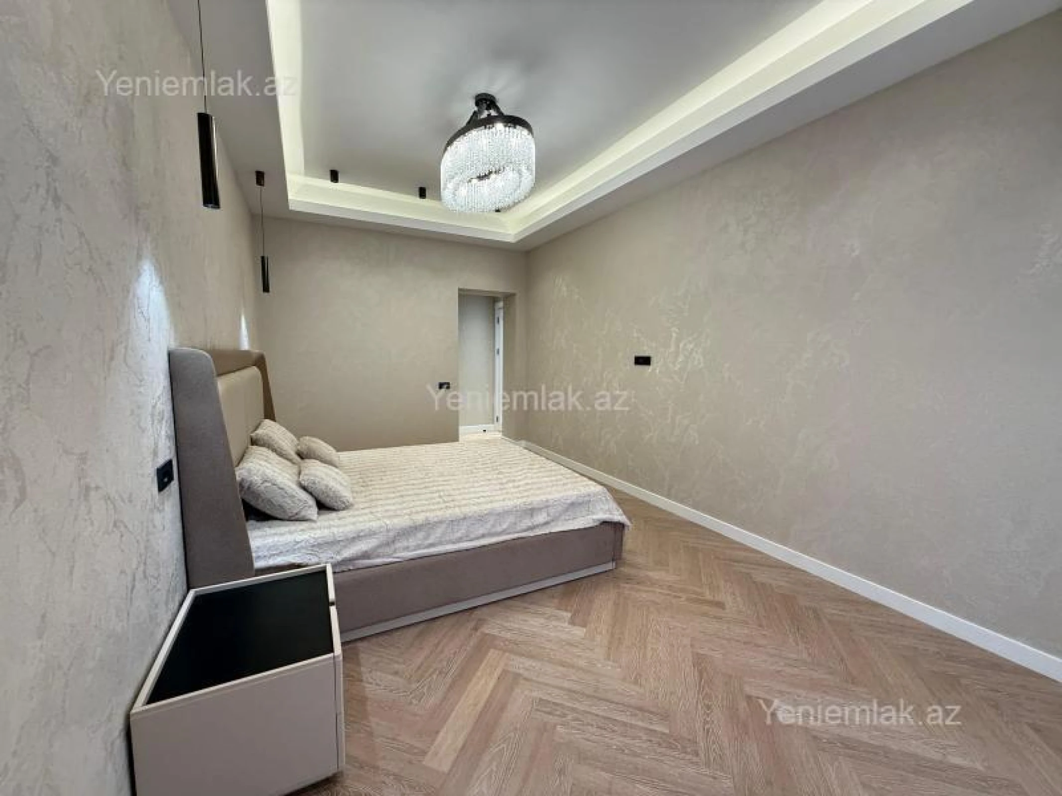 Satılır 4 otaqlı yeni tikili 195 m²