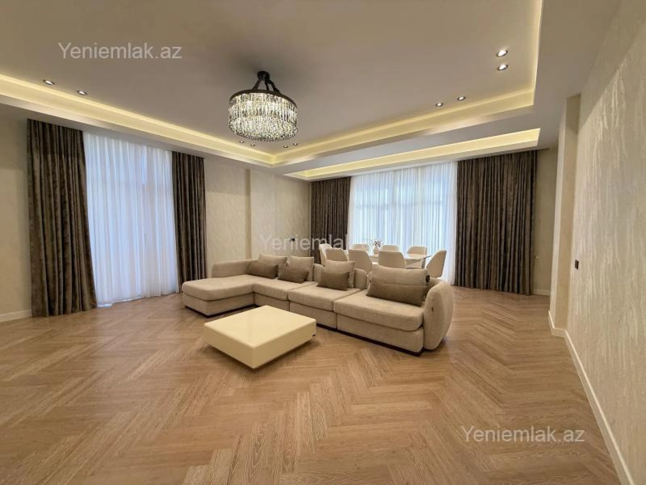 Satılır 4 otaqlı yeni tikili 195 m²