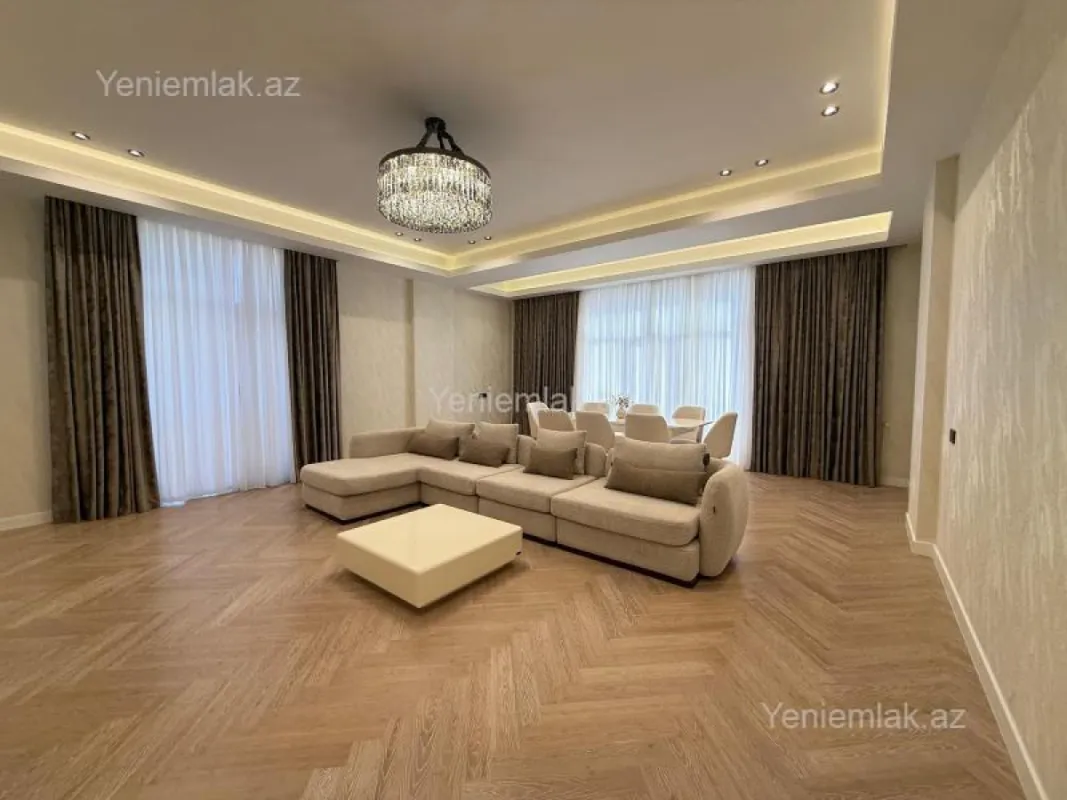 Satılır 4 otaqlı yeni tikili 195 m²