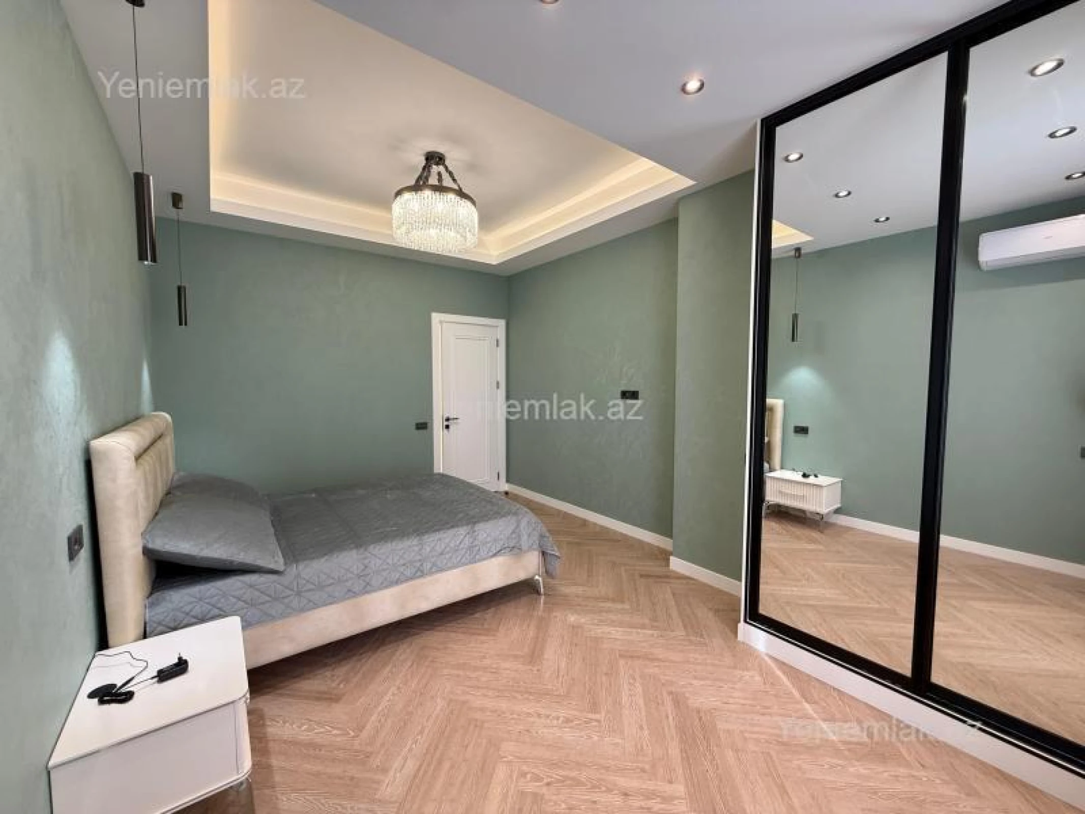 Satılır 4 otaqlı yeni tikili 195 m²