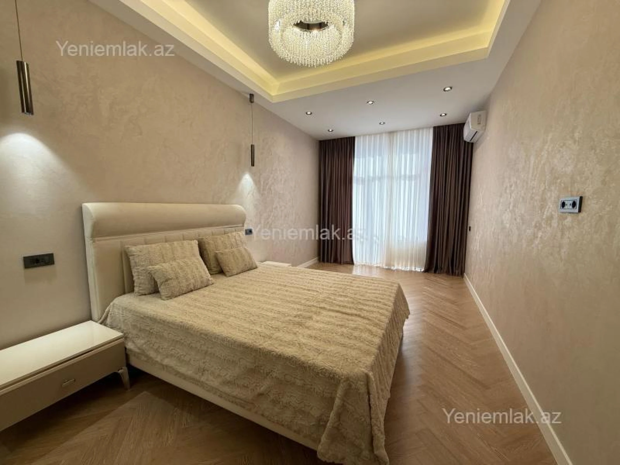 Satılır 4 otaqlı yeni tikili 195 m²