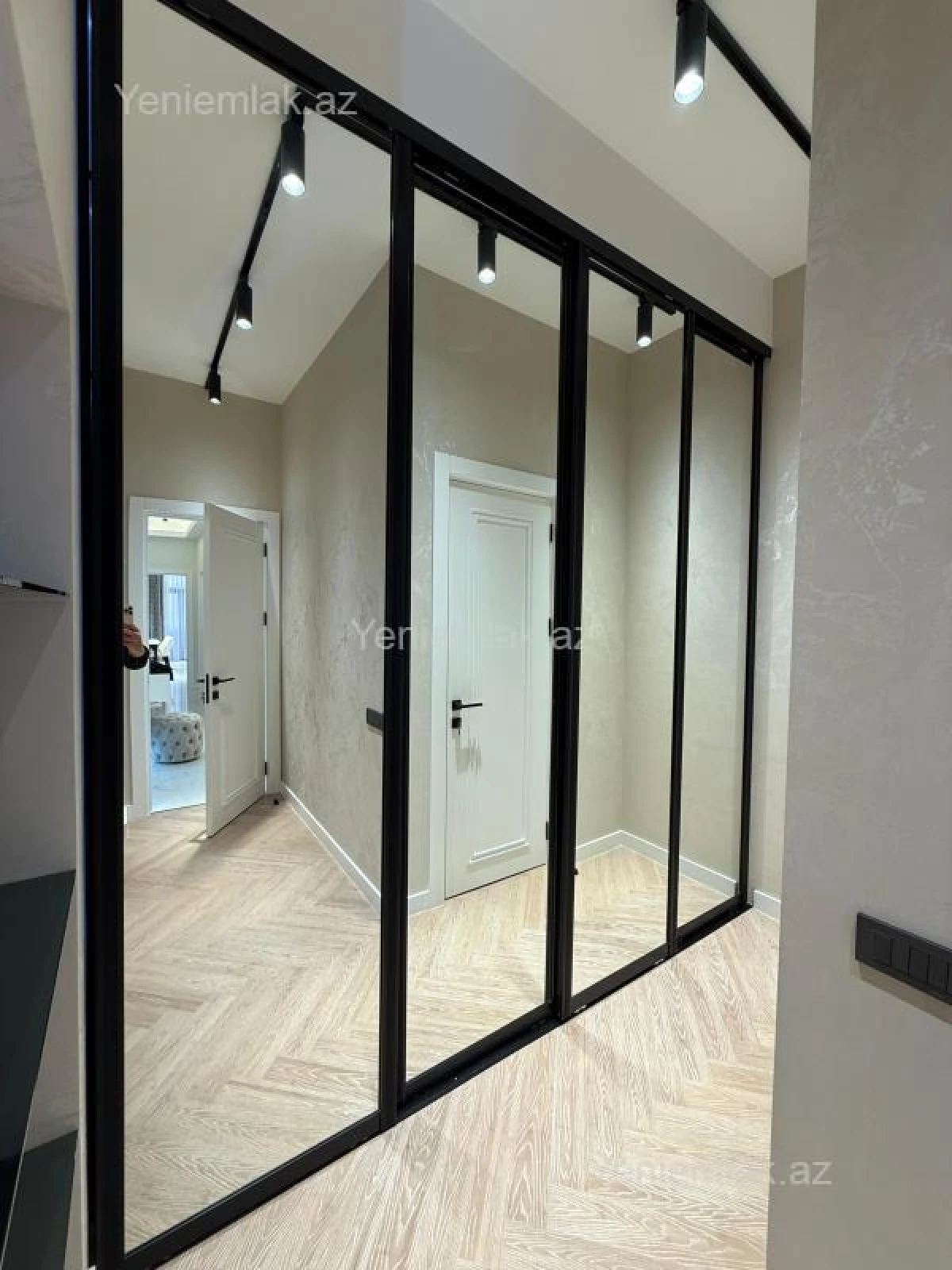 Satılır 4 otaqlı yeni tikili 195 m²