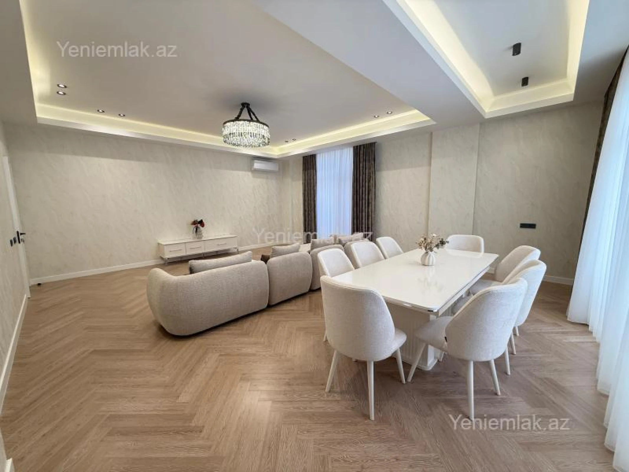 Satılır 4 otaqlı yeni tikili 195 m²