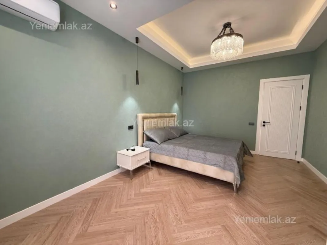 Satılır 4 otaqlı yeni tikili 195 m²