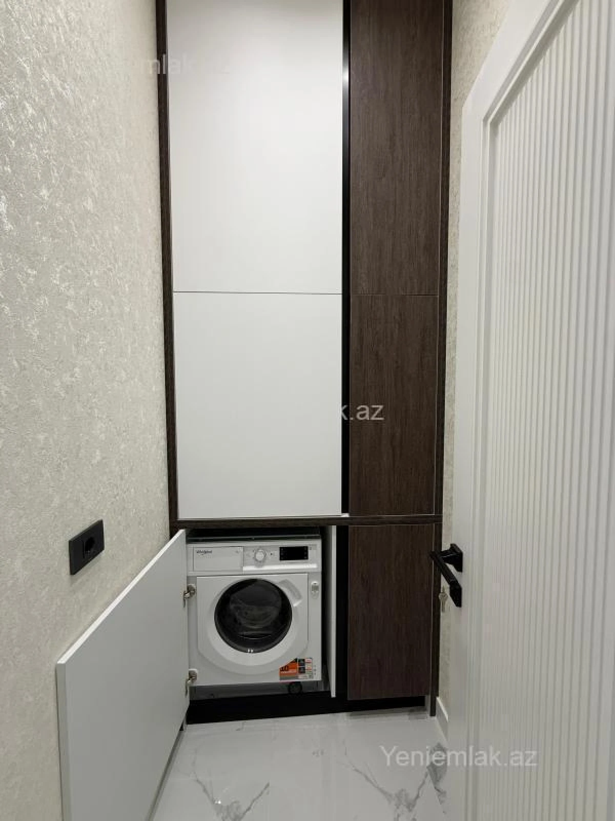 Satılır 4 otaqlı yeni tikili 195 m²