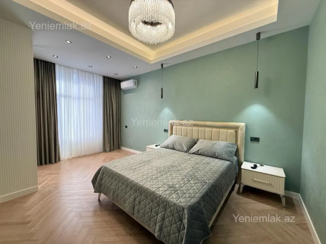 Satılır 4 otaqlı yeni tikili 195 m²