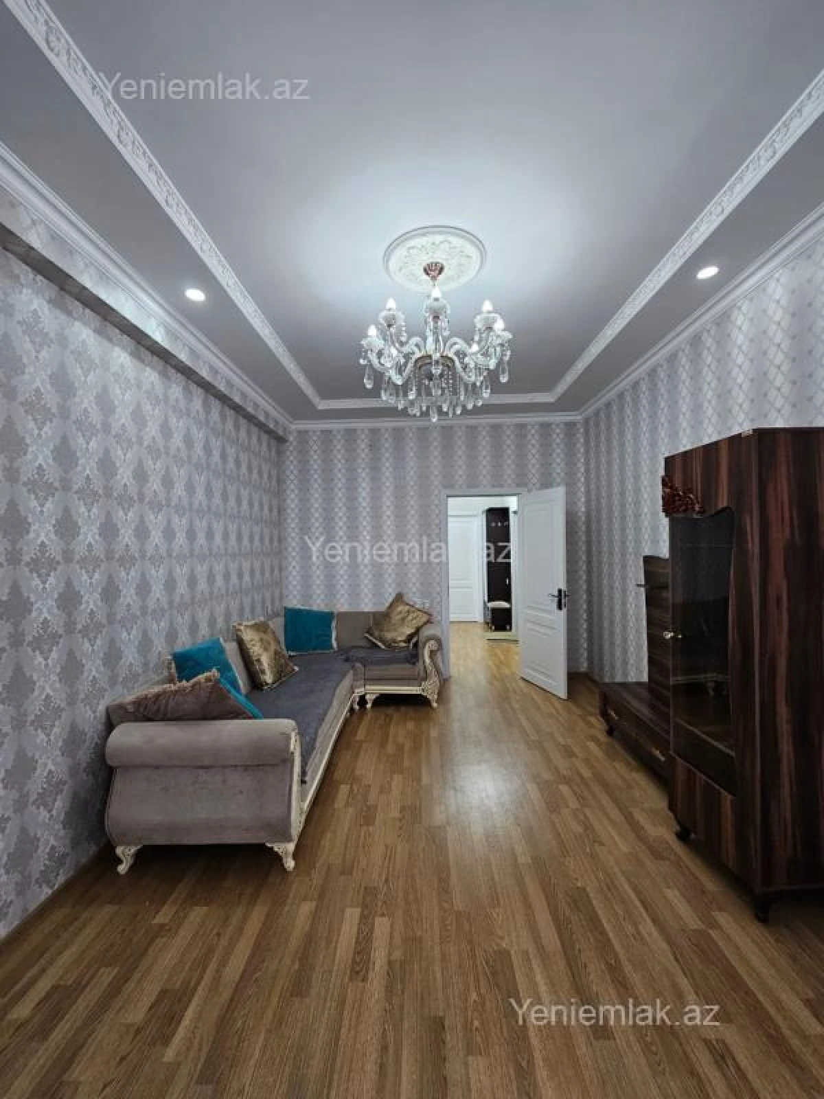 Satılır 3 otaqlı yeni tikili 83 m²