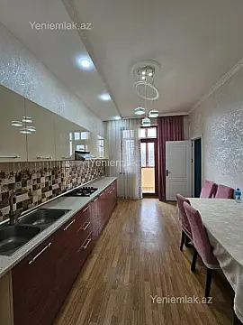 Satılır 3 otaqlı yeni tikili 83 m²