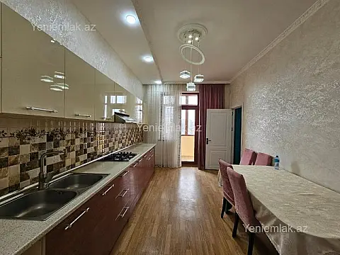 Satılır 3 otaqlı yeni tikili 83 m²