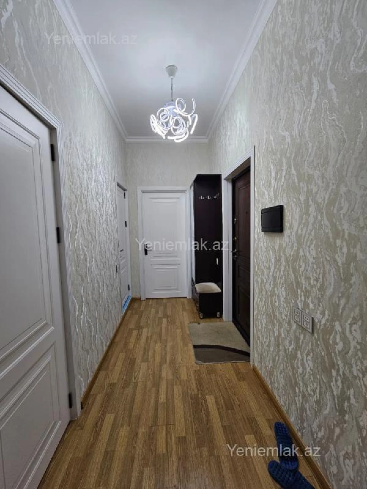 Satılır 3 otaqlı yeni tikili 83 m²