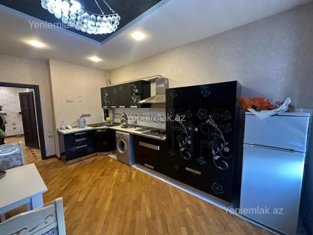 Satılır 2 otaqlı yeni tikili 90 m²