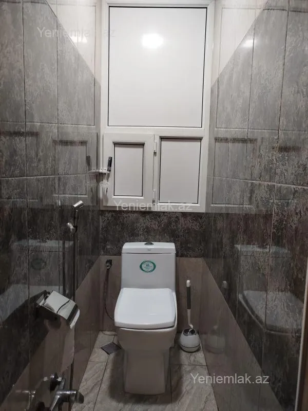 Satılır 4 otaqlı köhnə tikili 90 m²