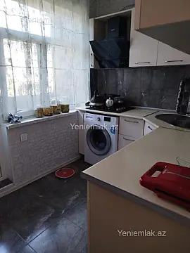 Satılır 4 otaqlı köhnə tikili 90 m²