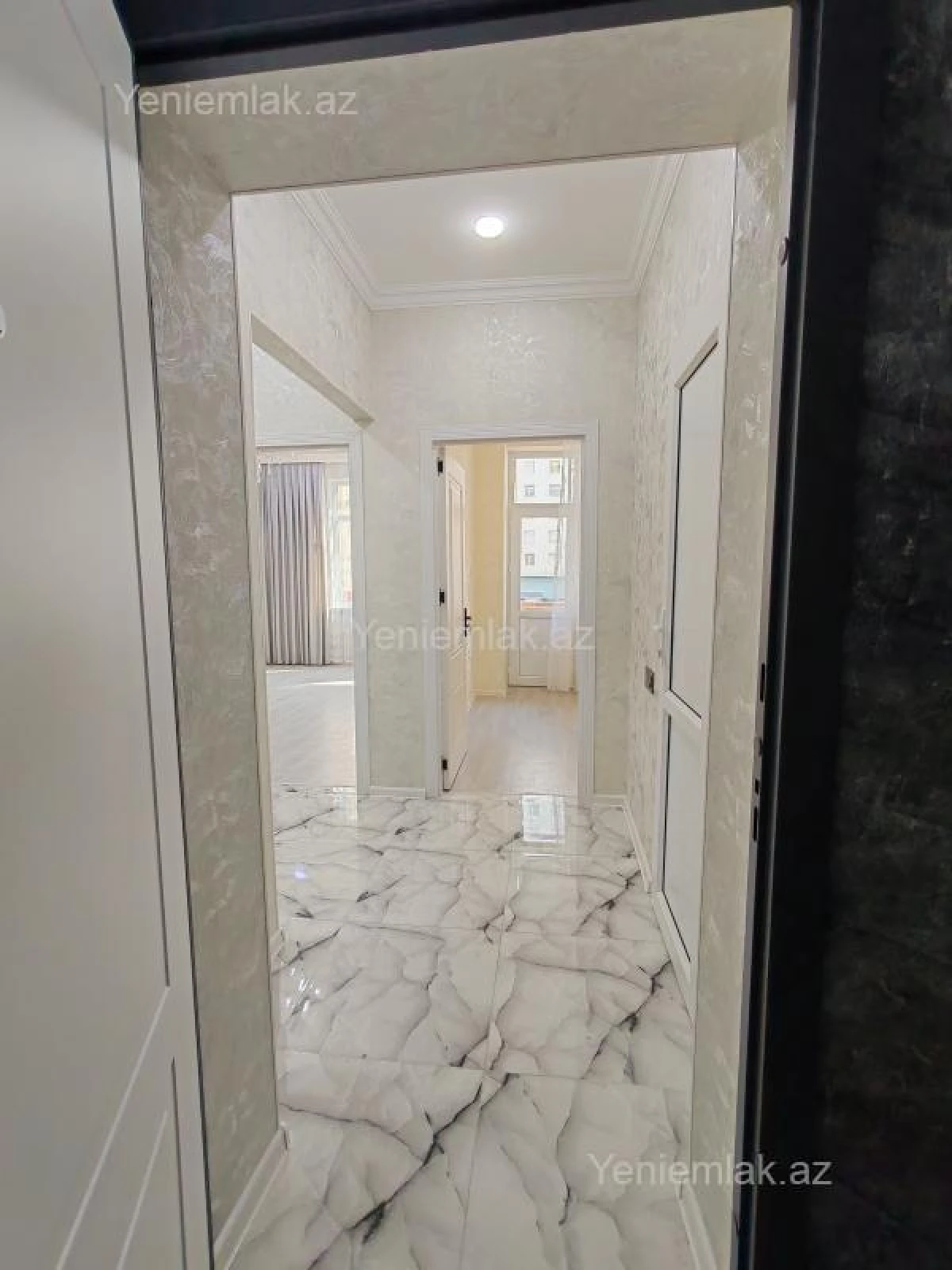 Satılır 2 otaqlı yeni tikili 50 m²