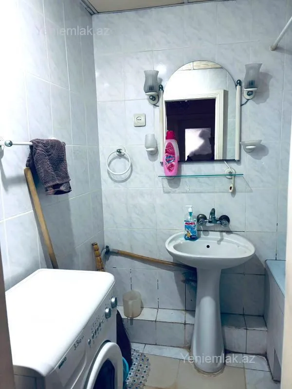 Satılır 3 otaqlı köhnə tikili 65 m²