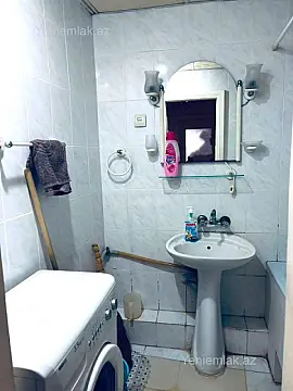 Satılır 3 otaqlı köhnə tikili 65 m²
