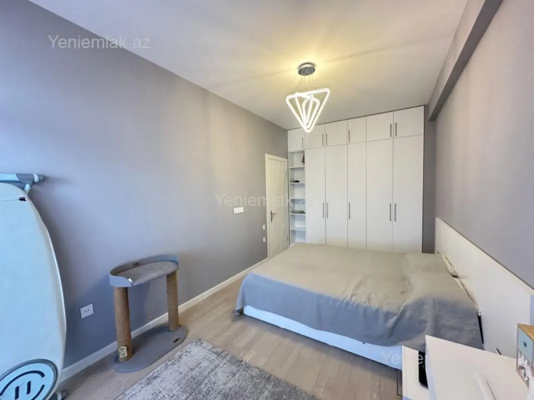 Satılır 2 otaqlı yeni tikili 75 m²