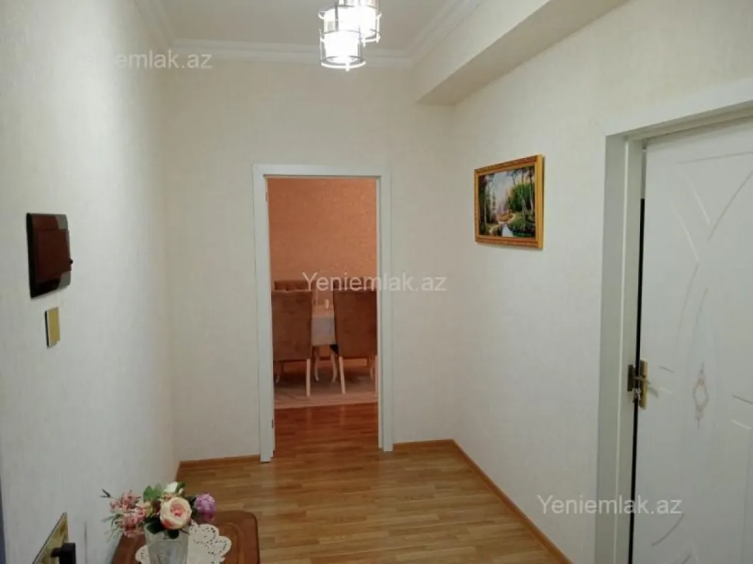 Satılır 2 otaqlı yeni tikili 80 m²