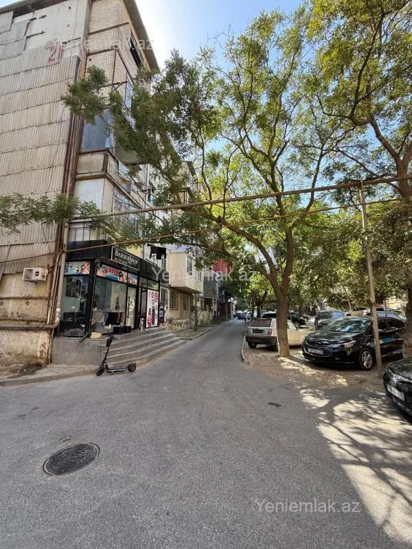 Satılır 3 otaqlı köhnə tikili 75 m²