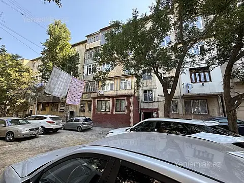 Satılır 3 otaqlı köhnə tikili 75 m²