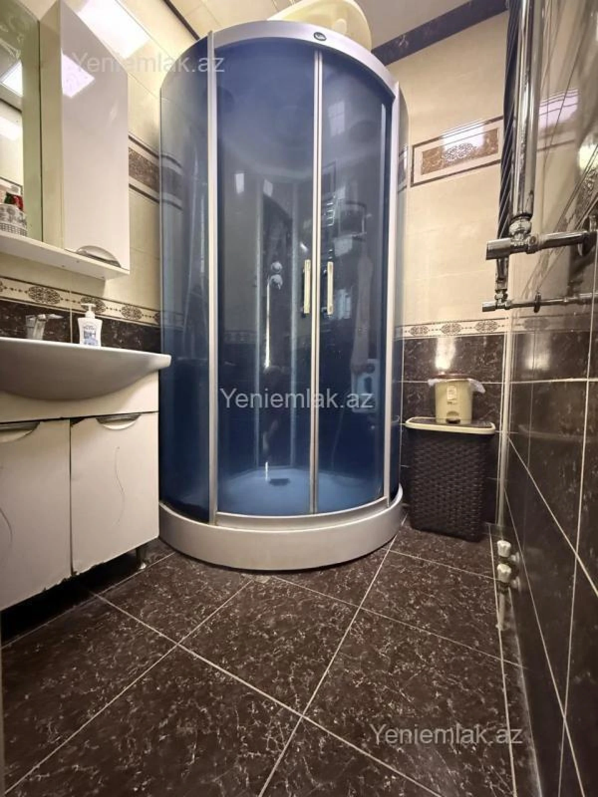 Satılır 3 otaqlı köhnə tikili 75 m²