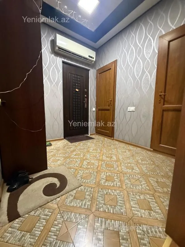 Satılır 3 otaqlı köhnə tikili 75 m²