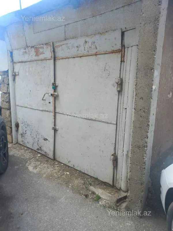 Satılır qaraj 18 m²