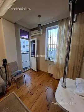 Satılır 3 otaqlı yeni tikili 95 m²