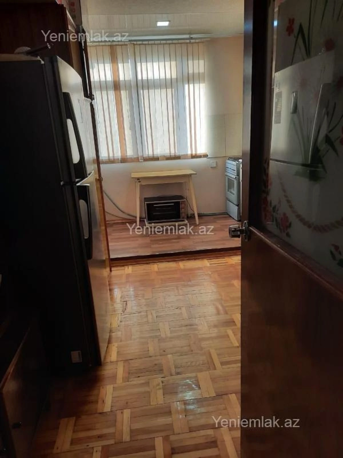 Satılır 2 otaqlı köhnə tikili 54 m²