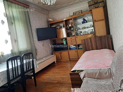 Satılır 2 otaqlı köhnə tikili 54 m²