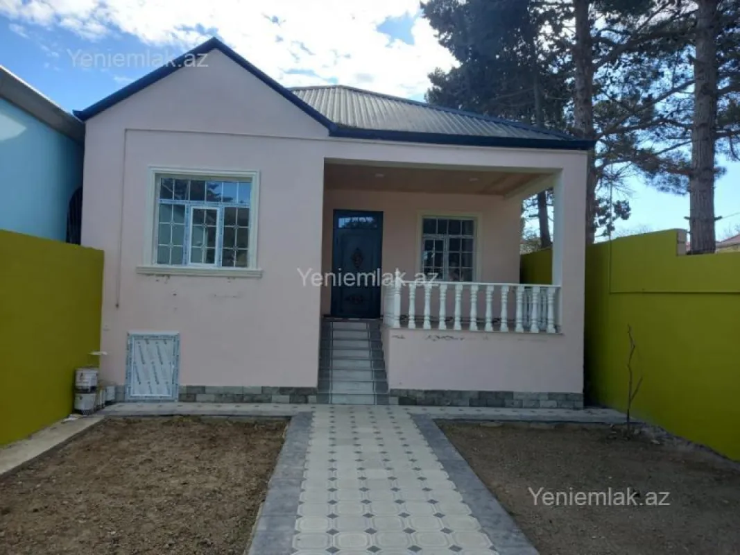 Satılır 4 otaqlı həyət evi 108 m²