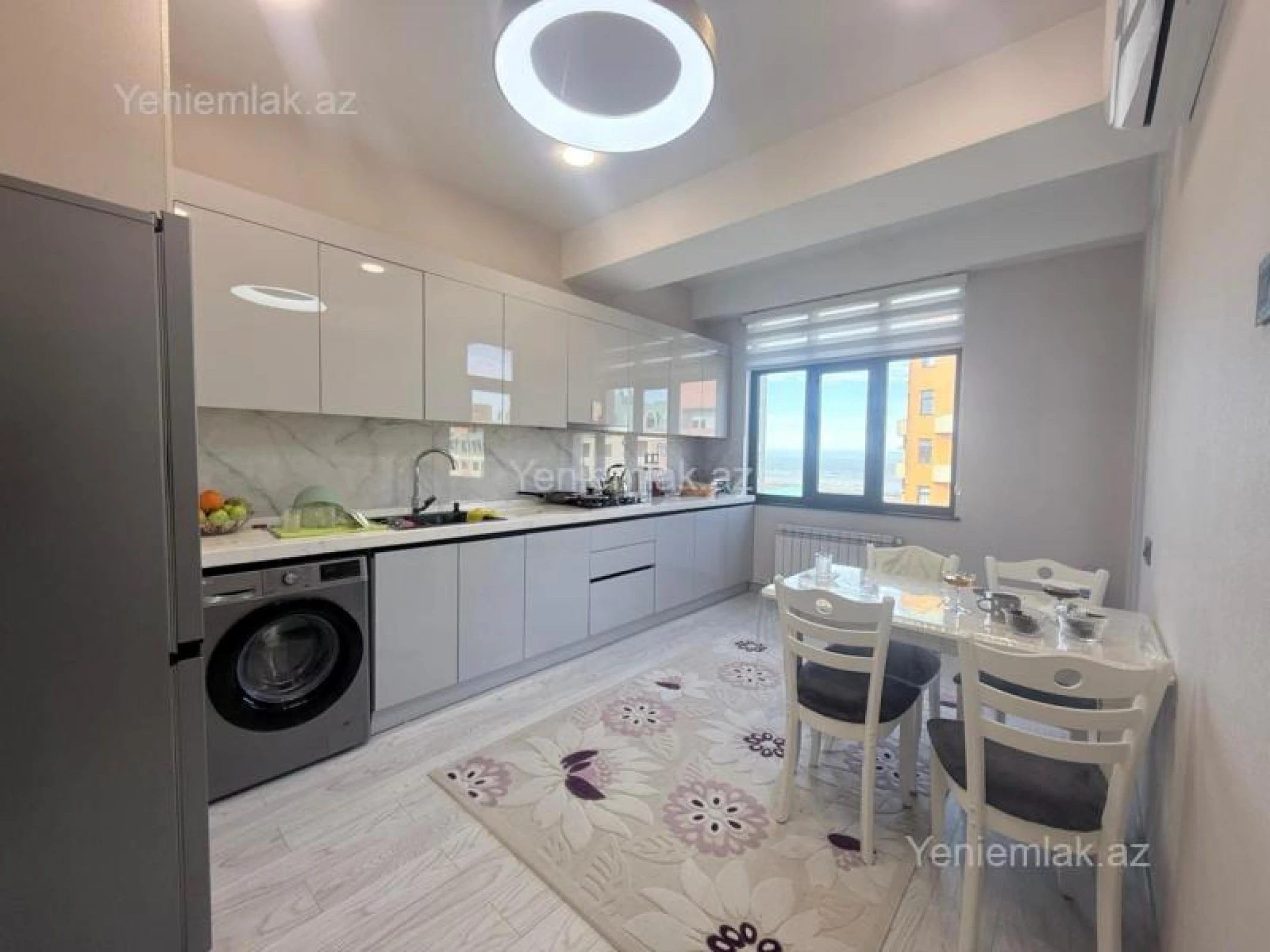 Satılır 2 otaqlı yeni tikili 85 m²
