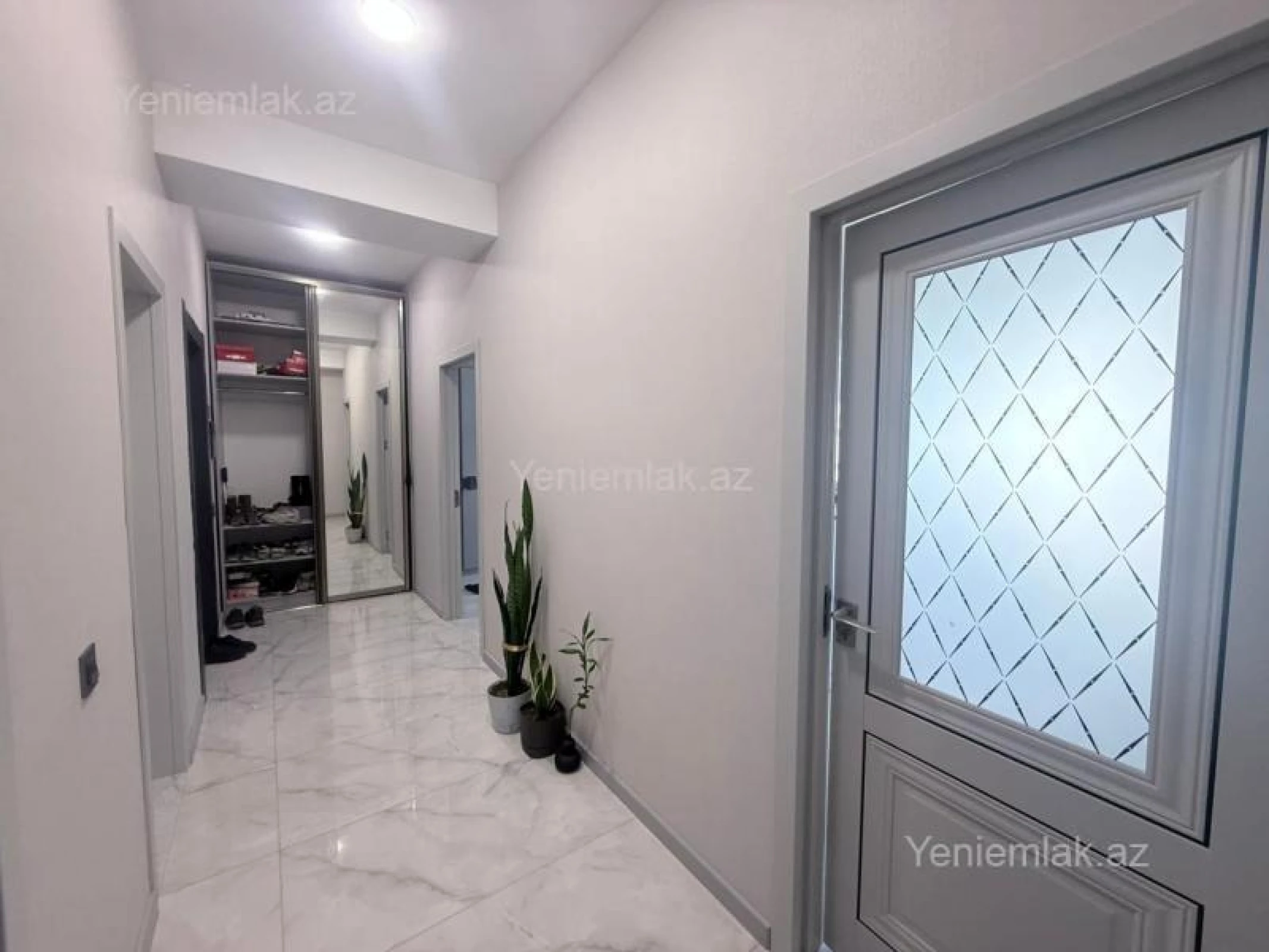 Satılır 2 otaqlı yeni tikili 85 m²