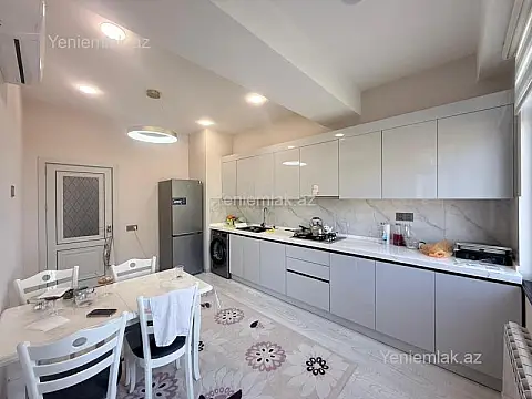 Satılır 2 otaqlı yeni tikili 85 m²