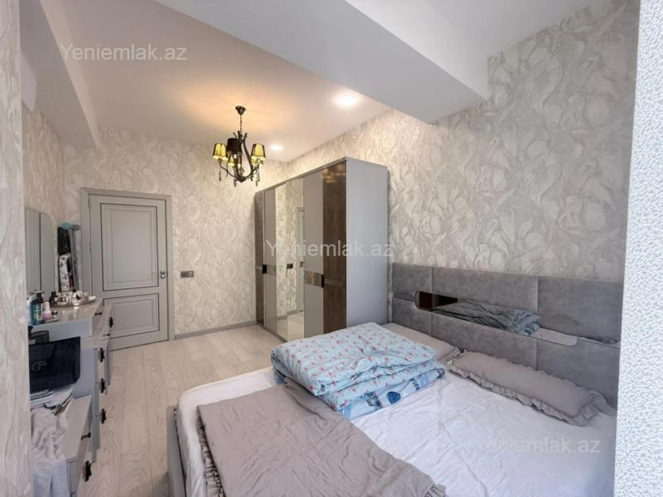 Satılır 2 otaqlı yeni tikili 85 m²