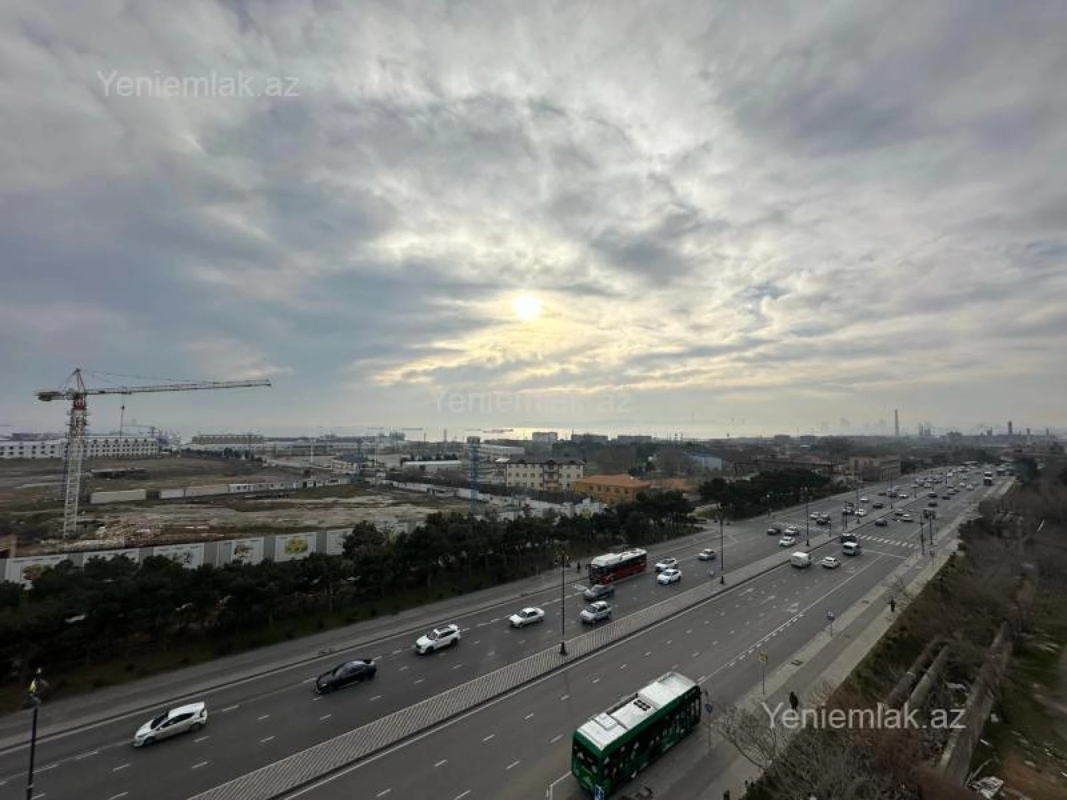 Satılır 3 otaqlı yeni tikili 200 m²